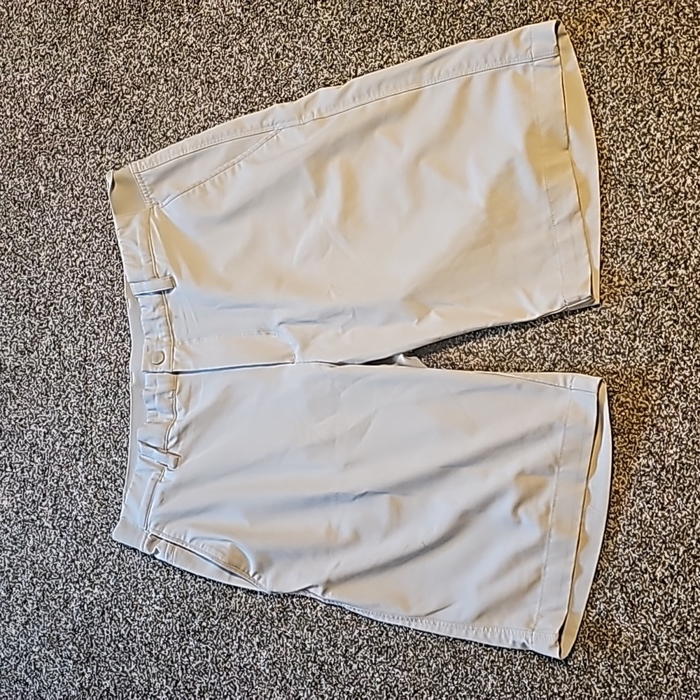 Golf shorts